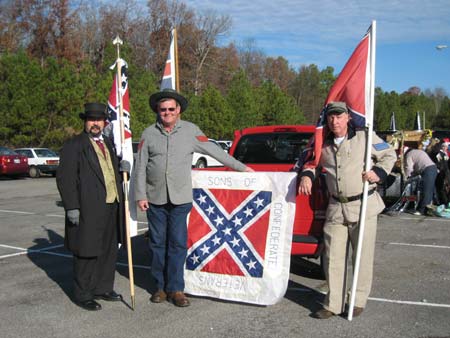 Photo of SCV Camp 2034 members at the Fairview Christmas Parade